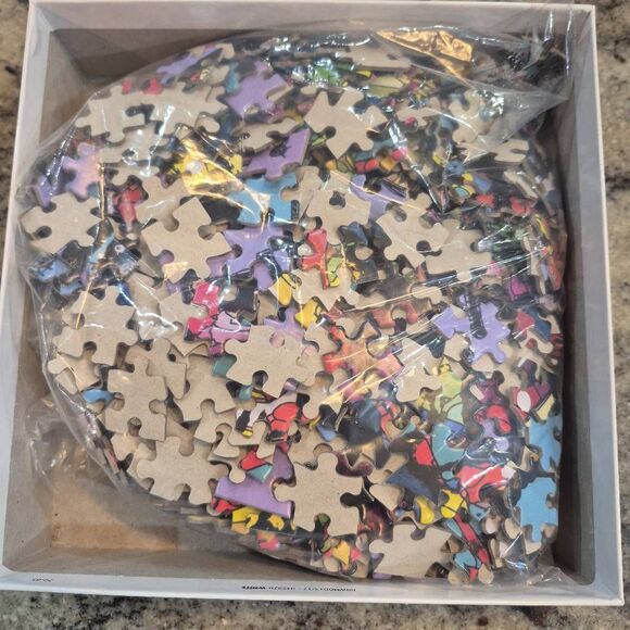 Buffalo Games Cat Lady 750 pc Jigsaw Puzzle USED - Picture 9 of 10